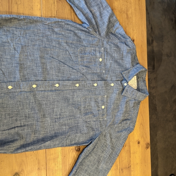 Men's Casual Shirt - Picture 2 of 3